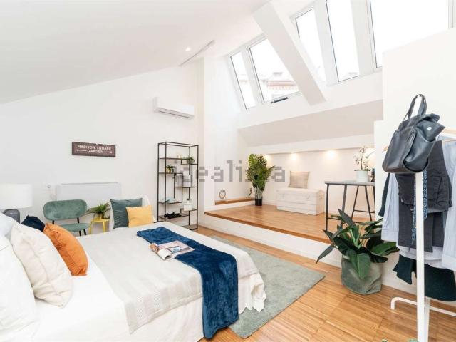 Appartamento in vendita di 79 m² in Via Monticelli, 6