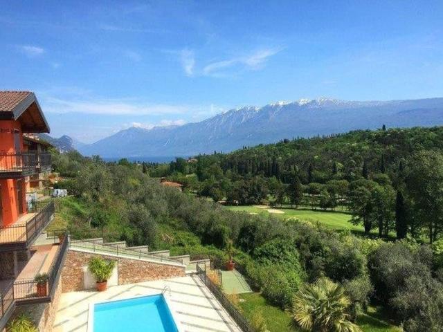 Appartamento in vendita di 79 m² in Via Mornaga, 65