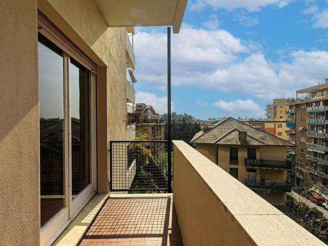 Appartamento in vendita di 79 m² in Via Romagna, 1