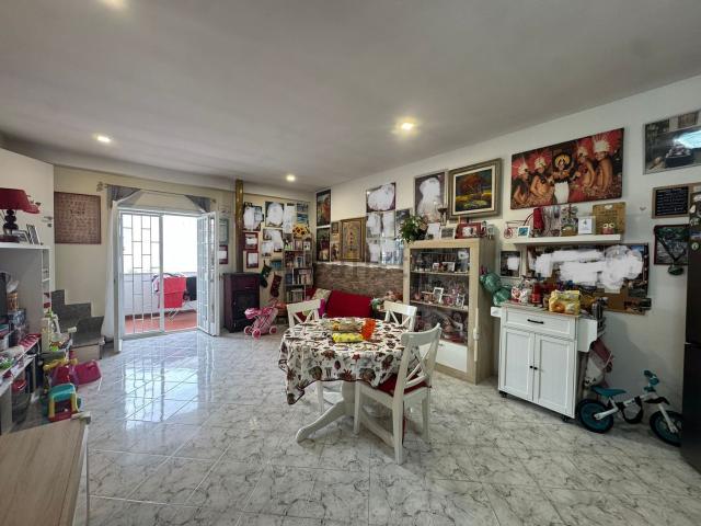 Appartamento in vendita di 79 m² in Viale Caere Vetus