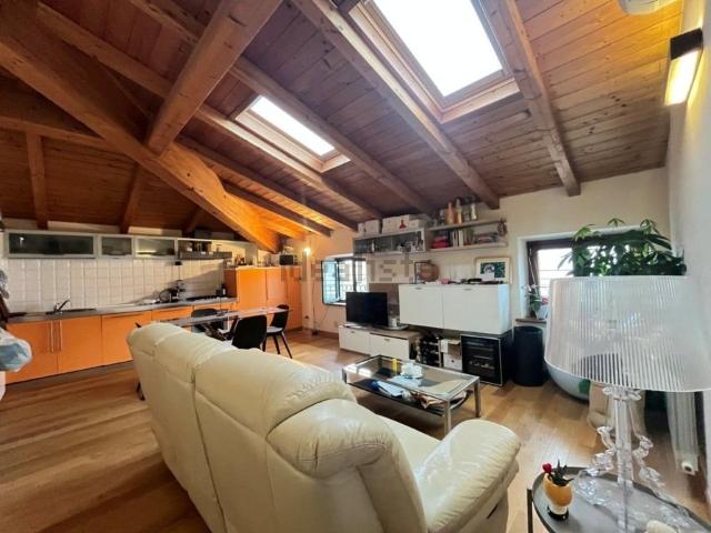 Appartamento in vendita di 79 m² in Viale Versilia, 108