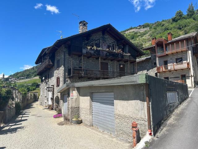 Appartamento in vendita di 83 m² in Frazione Poinsod, 94
