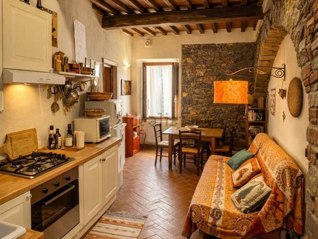 Appartamento in vendita di 83 m² in Via Varese