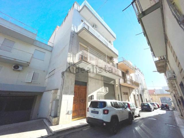 Appartamento in vendita di 83 m² in Via Abate Fornari, 12