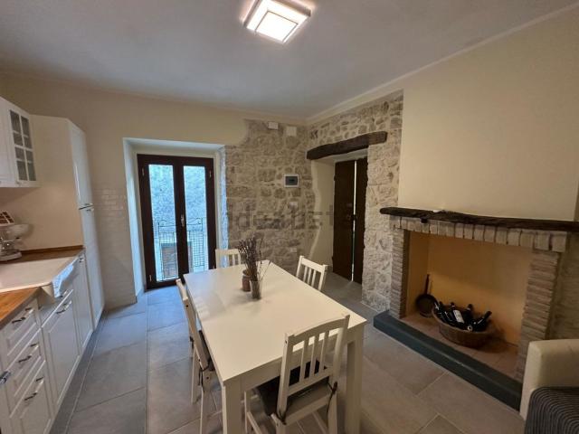 Appartamento in vendita di 83 m² in Via Angelo de Thomasis