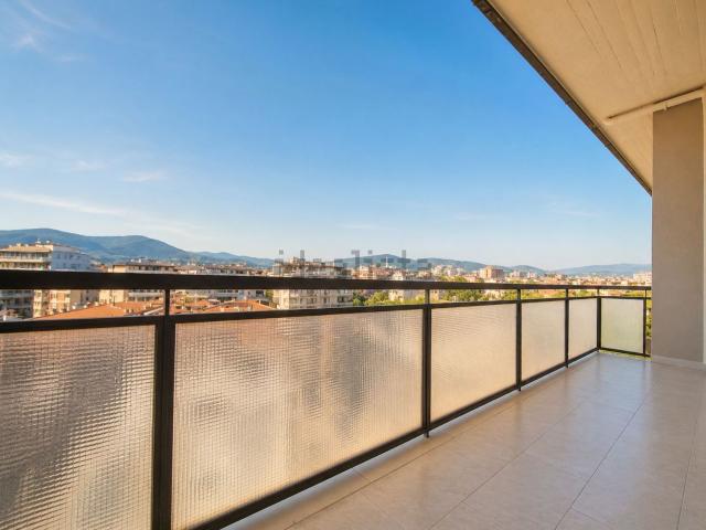 Appartamento in vendita di 83 m² in Via Arcangelo Corelli