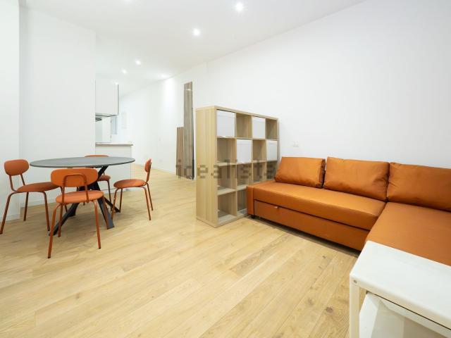 Appartamento in vendita di 83 m² in Via Carlo Farini, 35