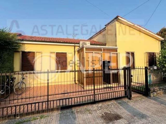 Appartamento in vendita di 83 m² in Via degli Arditi, 102