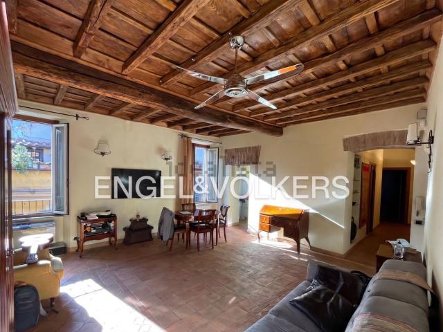 Appartamento in vendita di 83 m² in Via dei Banchi Nuovi