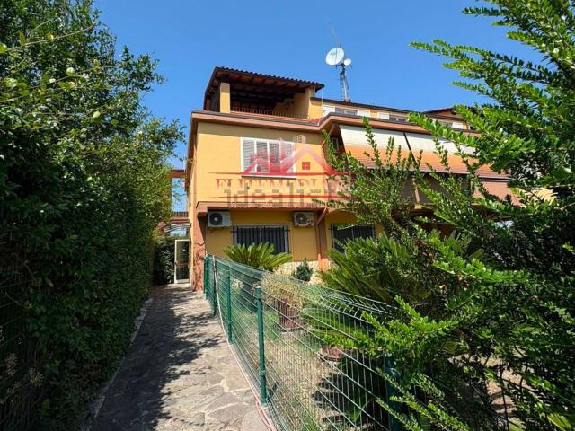Appartamento in vendita di 83 m² in Via dei Salici, 8