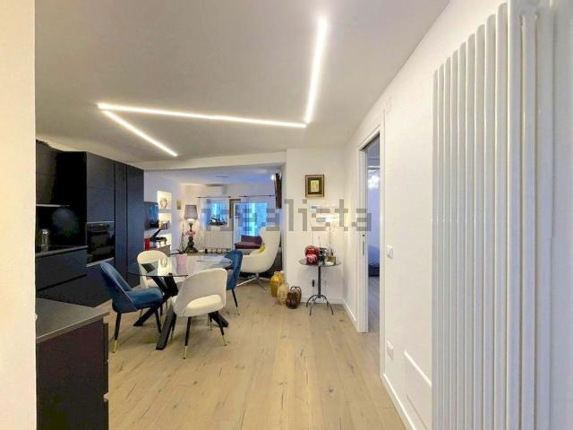 Appartamento in vendita di 83 m² in Via dell&apos Asilo, 5