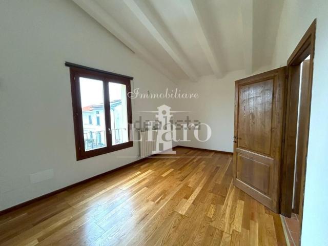 Appartamento in vendita di 83 m² in Via della Chiesa, 2