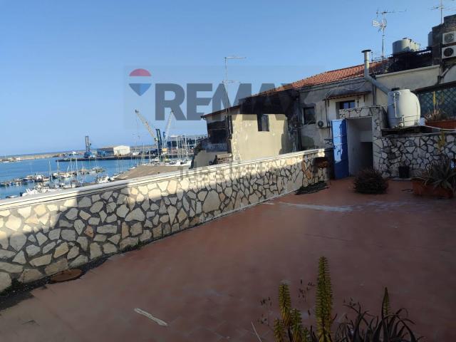 Appartamento in vendita di 83 m² in Via Flavio Gioia, 33
