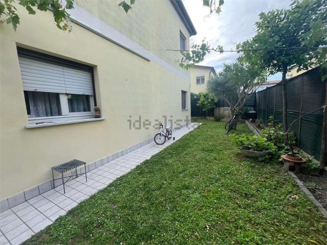 Appartamento in vendita di 83 m² in Via Fratelli Garavini, 94