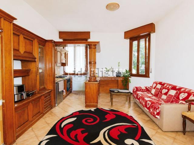 Appartamento in vendita di 83 m² in Via Fratelli Rosselli, 19