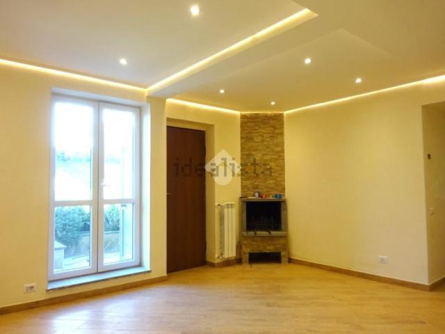 Appartamento in vendita di 83 m² in Via Frassineto