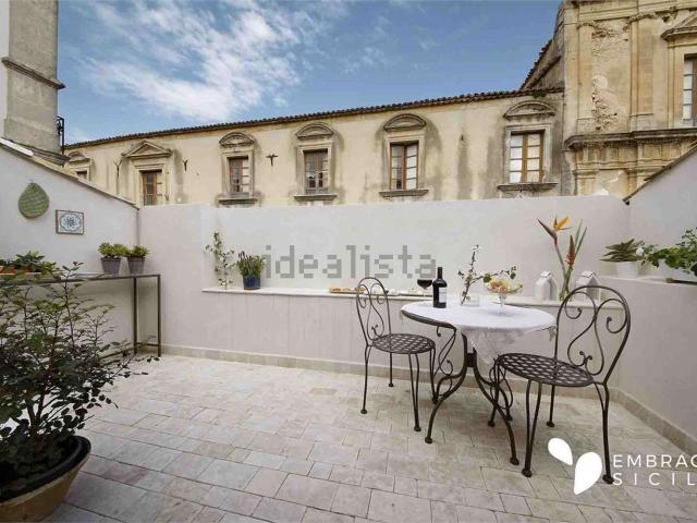 Appartamento in vendita di 83 m² in Via Giovanni Nicotera