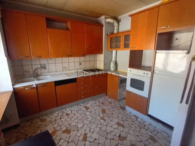 Appartamento in vendita di 83 m² in Via Lungo Rio