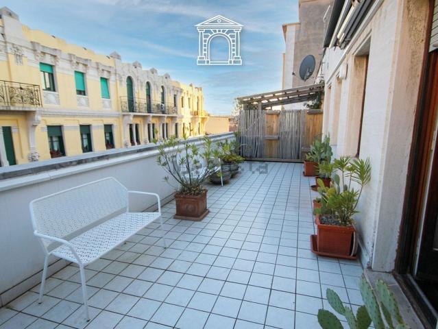 Appartamento in vendita di 83 m² in Via Martiri della Libertà