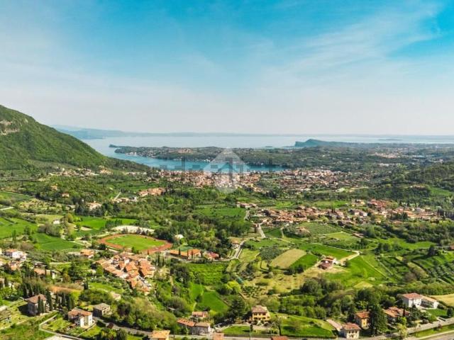 Appartamento in vendita di 83 m² in Via Mezzane