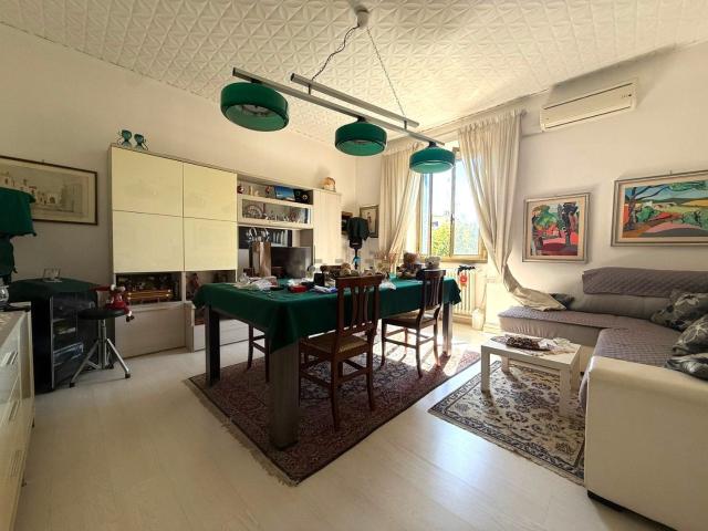 Appartamento in vendita di 83 m² in Via Monte Severo, 2