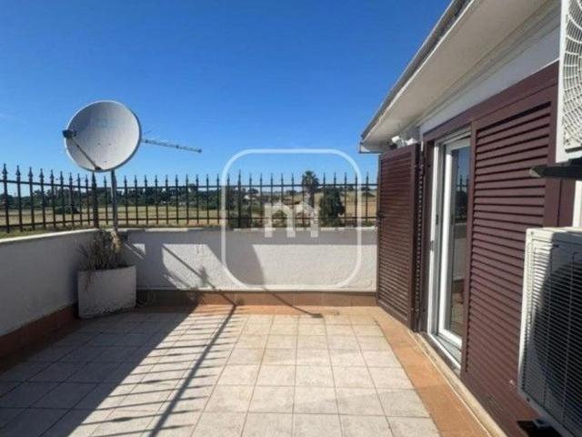 Appartamento in vendita di 83 m² in Via Pratica di Mare, 184