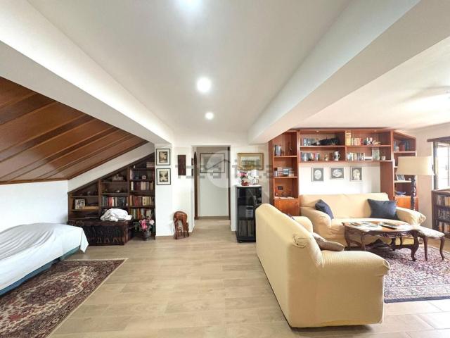 Appartamento in vendita di 83 m² in Viale di Vigna Pia