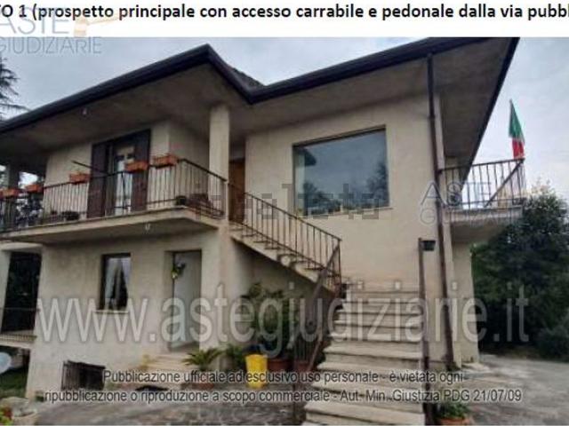 Appartamento in vendita di 800 m² in Via Stufa Pigna Castello, 46