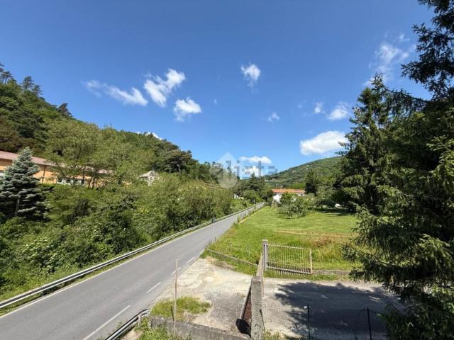 Appartamento in vendita di 800 m² in Località Rio Basco, 39