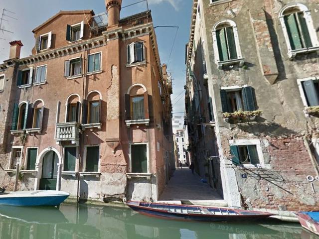 Appartamento in vendita di 80 m² in Calle Priuli