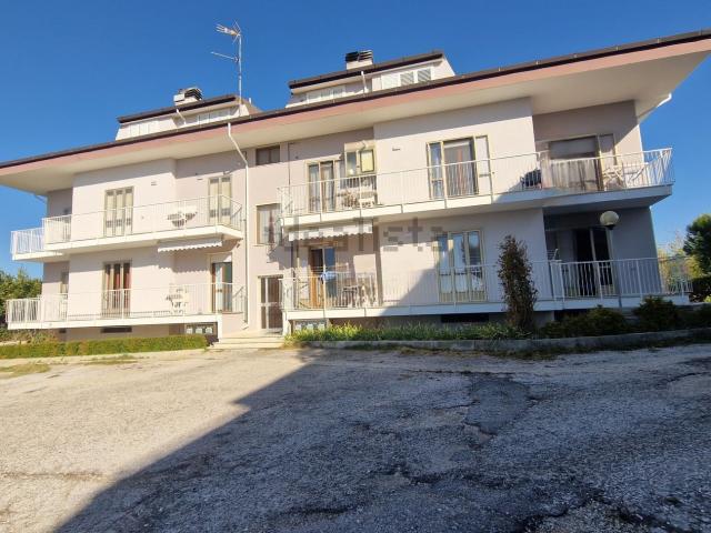Appartamento in vendita di 80 m² in Contrada Fontane, 2