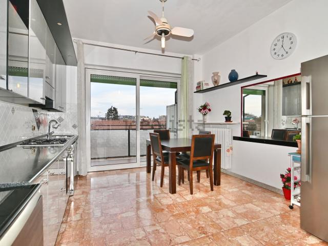 Appartamento in vendita di 80 m² in Corso Europa, 151