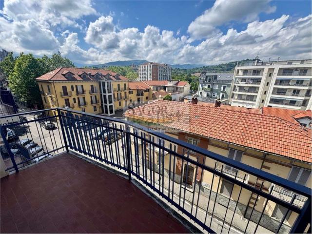Appartamento in vendita di 80 m² in Corso Ernesto Bosio, 64