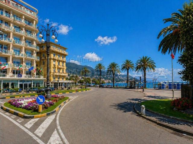 Appartamento in vendita di 80 m² in Corso Giacomo Matteotti, 28