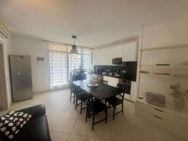 Appartamento in vendita di 80 m² in Corso Giacomo Matteotti, 200