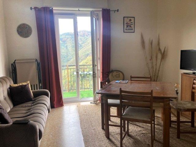 Appartamento in vendita di 80 m² in Frazione Vellego, 74