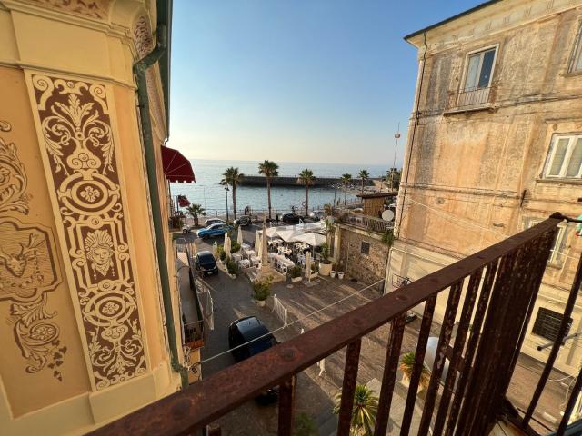 Appartamento in vendita di 80 m² in Lungomare Cristoforo Colombo