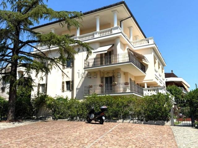 Appartamento in vendita di 80 m² in Largo C.L.N 5