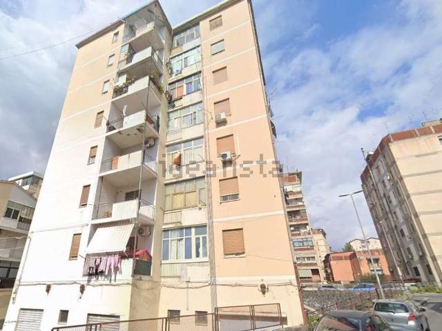 Appartamento in vendita di 80 m² in Largo Campania, 68