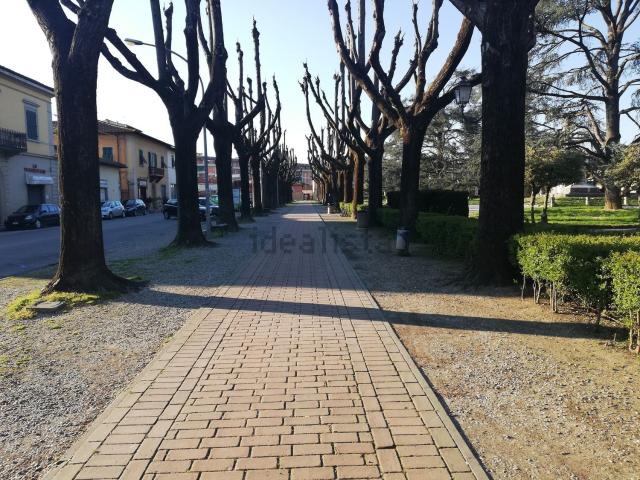 Appartamento in vendita di 80 m² in Piazza Dante, 53