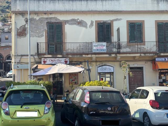 Appartamento in vendita di 80 m² in Piazza Francesco Fazio, 1