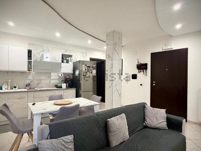 Appartamento in vendita di 80 m² in Piazza Giambattista Tedesco, 20