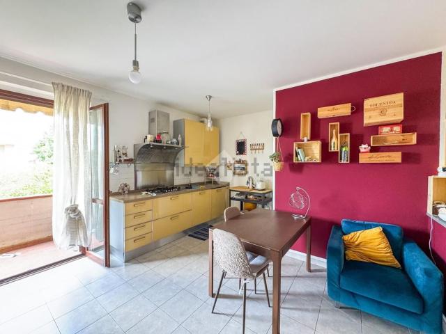 Appartamento in vendita di 80 m² in Piazza Padre Ernesto Balducci, 35