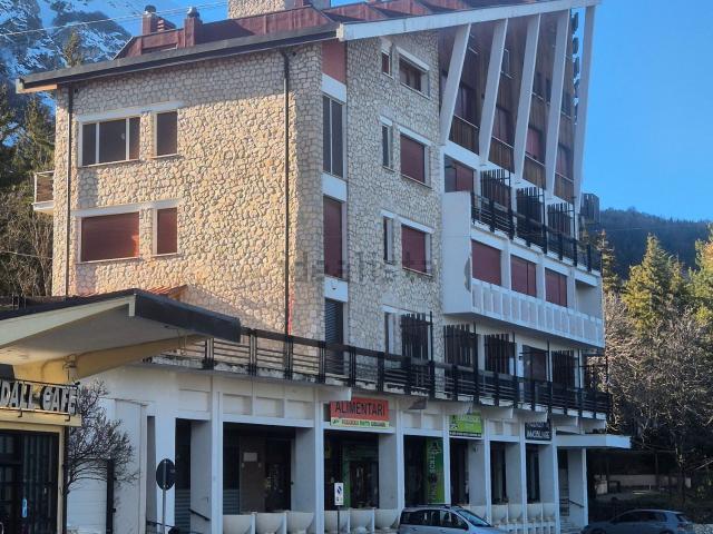 Appartamento in vendita di 80 m² in Piazzale Maggiore Benedetto Lolli, 2