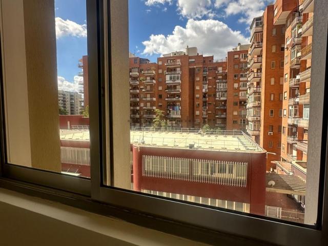 Appartamento in vendita di 80 m² in Piazzale Bestat, 26
