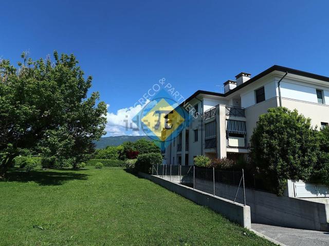Appartamento in vendita di 80 m² in Strada dei Vido, 21