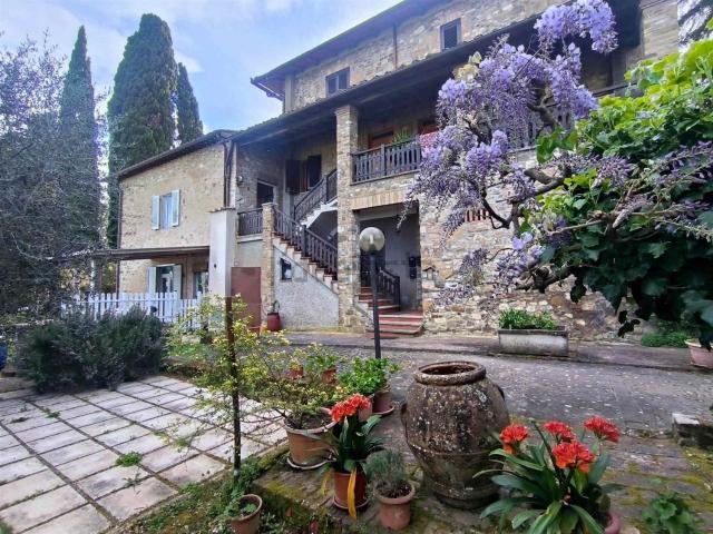 Appartamento in vendita di 80 m² in Strada di Linari