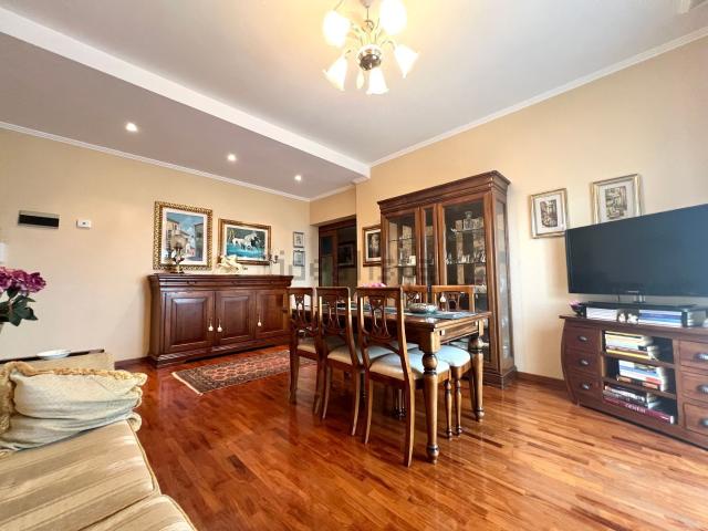 Appartamento in vendita di 80 m² in Strada Fosso Cavone, 25