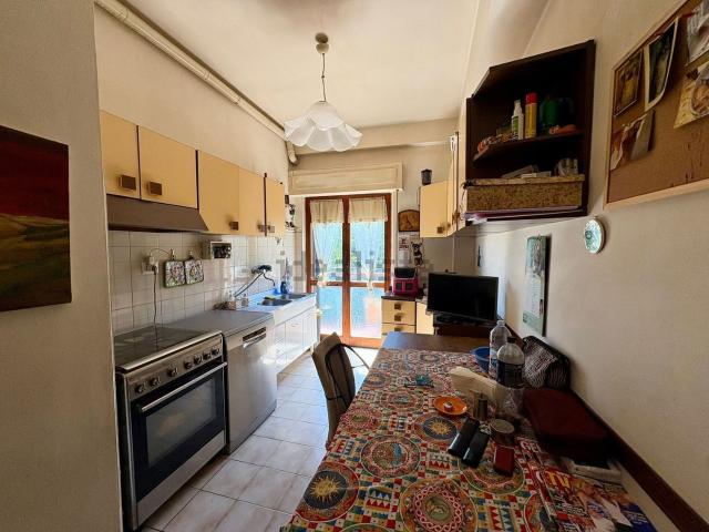 Appartamento in vendita di 80 m² in Strada Provinciale del Paratino, 5
