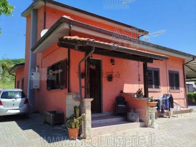 Appartamento in vendita di 80 m² in Strada Satriano di Lucania Polla
